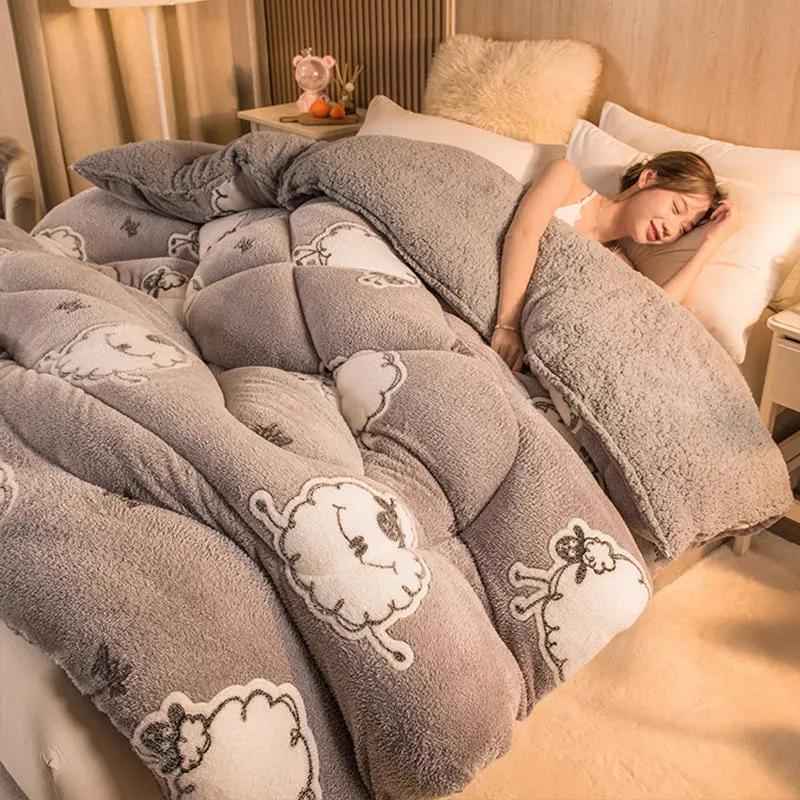 Warm Thick Winter Quilt for Single and Double Beds