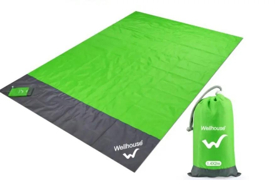 Portable Waterproof Picnic Mat – Foldable Beach Blanket with Carry Bag & Pegs - AllvueCo