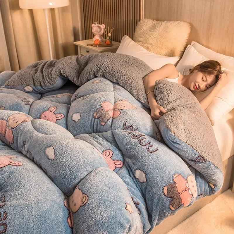 Warm Thick Winter Quilt for Single and Double Beds