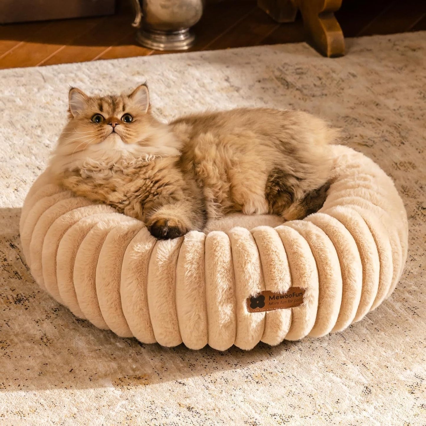 Plush Donut Cat Bed – Cozy Round Nest for Small Pets (Up to 25 lbs) - AllvueCo